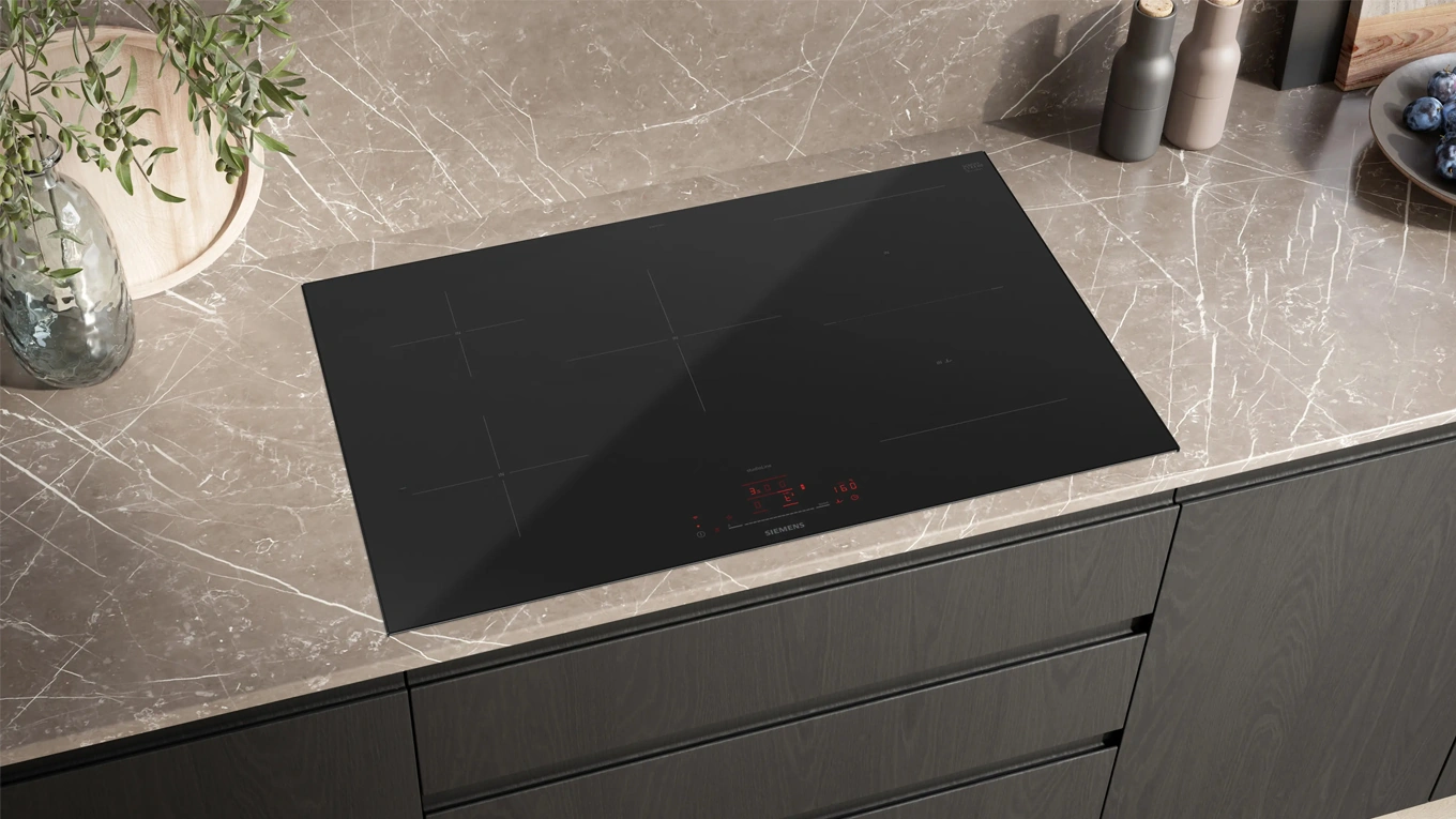Siemens ED870HWC1E Kochfeld mit DiamondProtect in einer Steinarbeitsplatte von oben