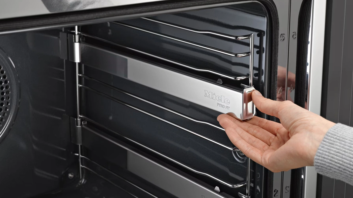 Miele ProFit Teleskopauszug am Backofen