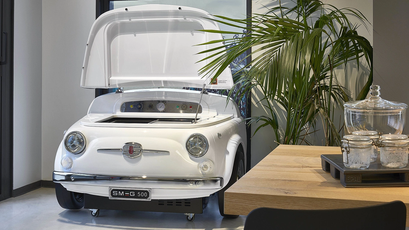 Fiat 500: Kühlschrank im Kleinwagen-Design von SMEG