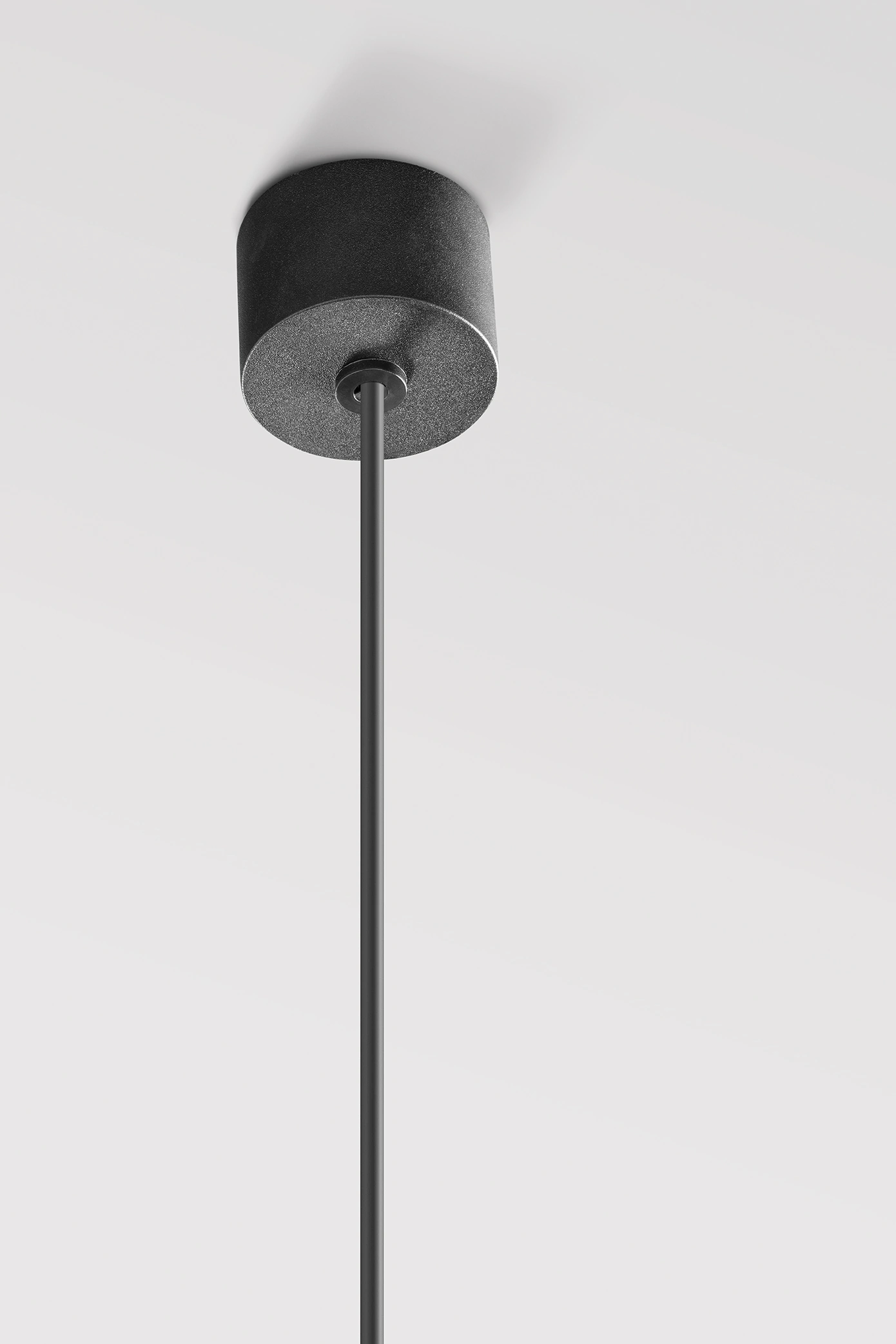 Novy Phantom Kabel 130 Insel-Dunstabzugshaube Schwarz 7530