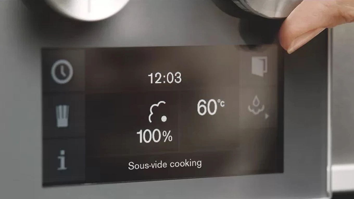 Gaggenau Bedienleiste mit TFT Touch gaggenau dampfbackofen mit sous vide