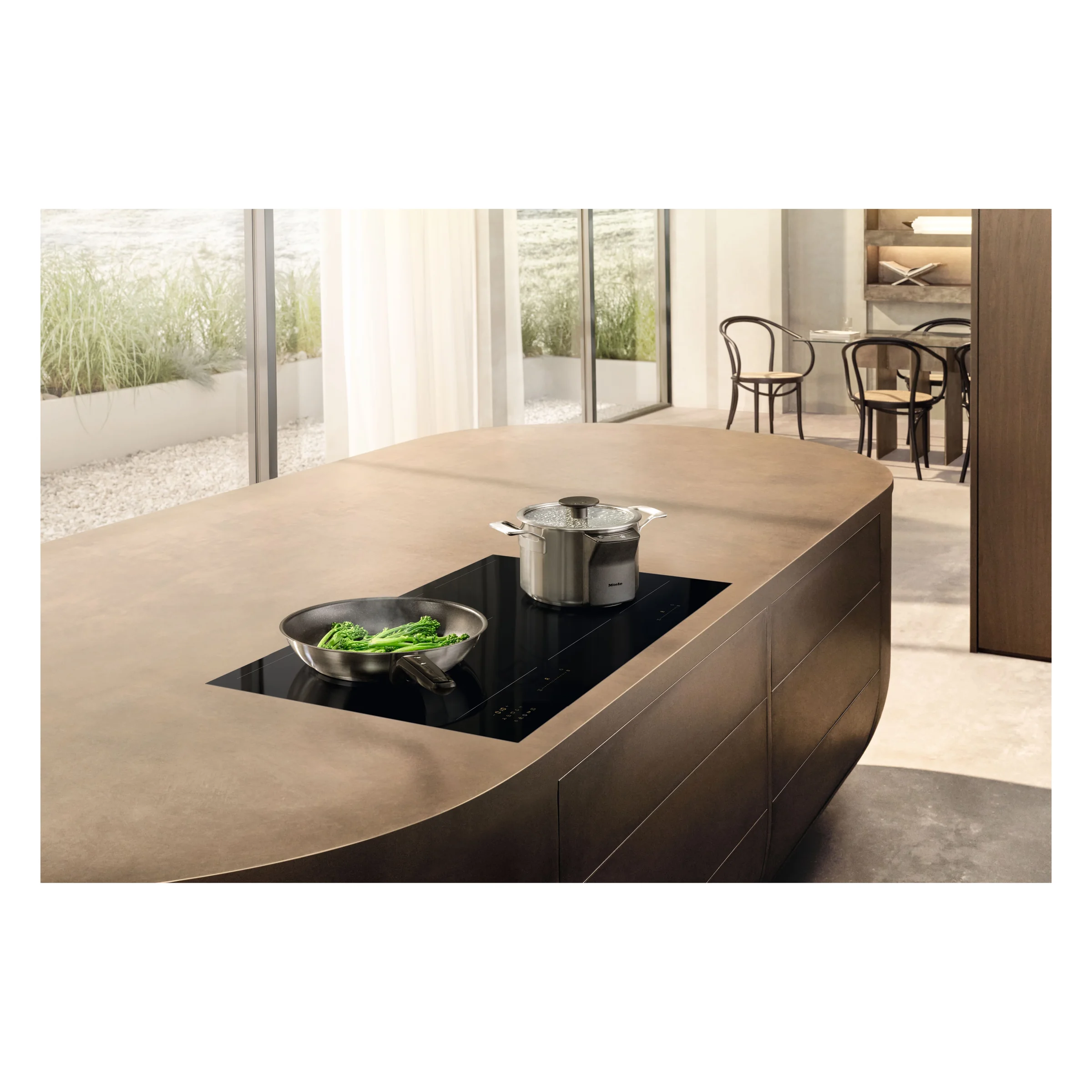Miele KM 8595 FL Herdunabhängiges Induktionskochfeld Schwarz